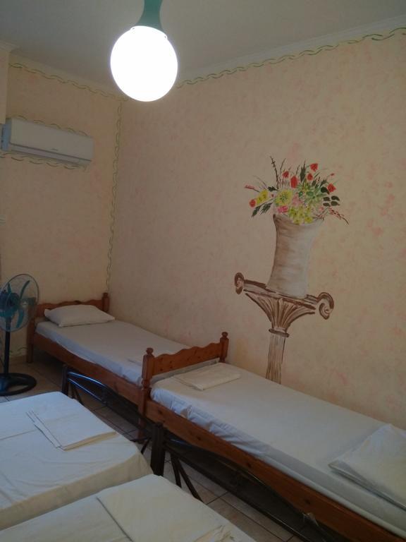 Athens House Pansiyon Dış mekan fotoğraf