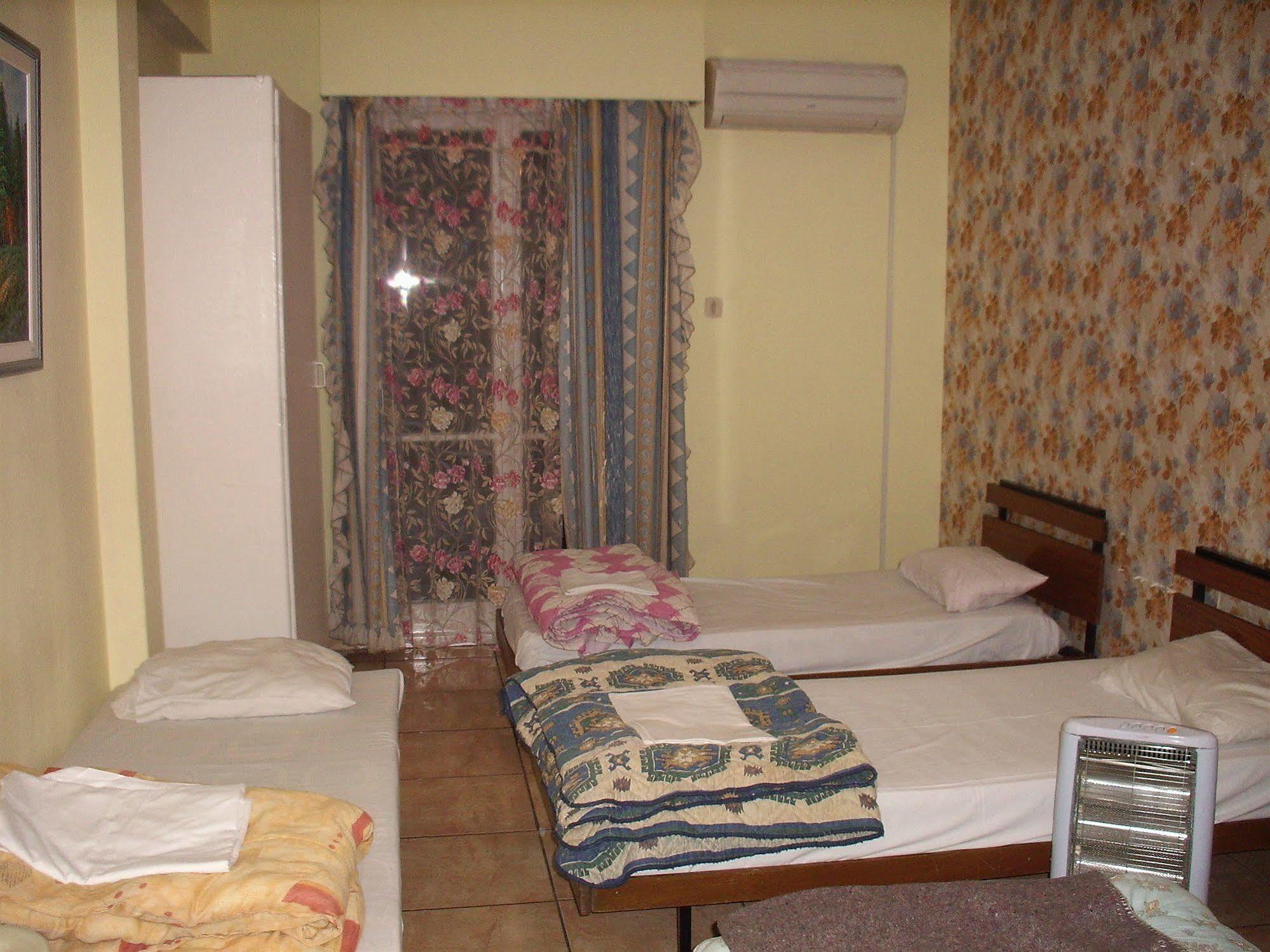 Athens House Pansiyon Dış mekan fotoğraf