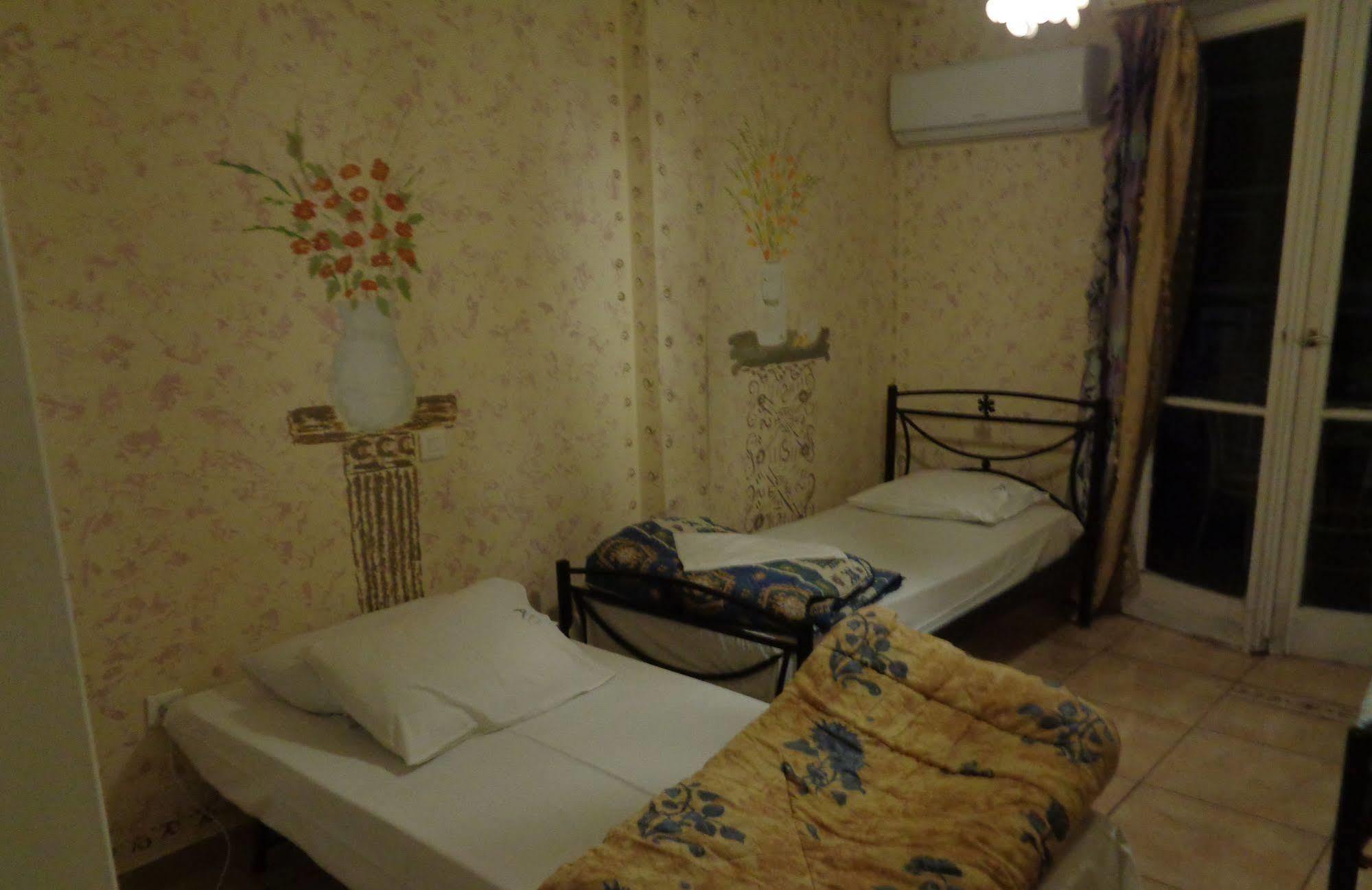 Athens House Pansiyon Dış mekan fotoğraf